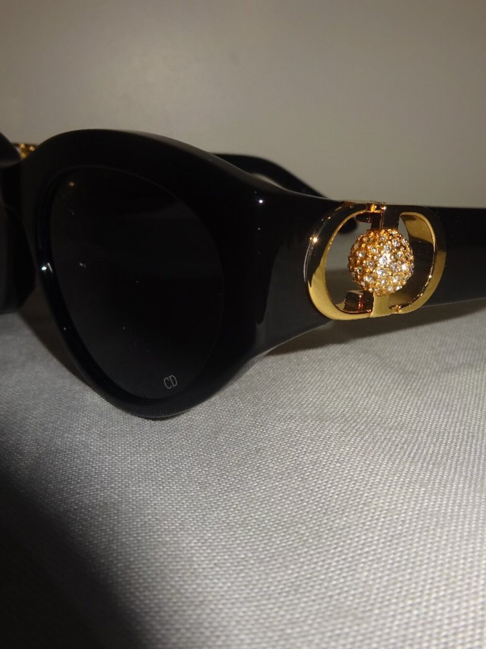 🌟 Dior Sunglasses 🌟 - Picture 3 of 7